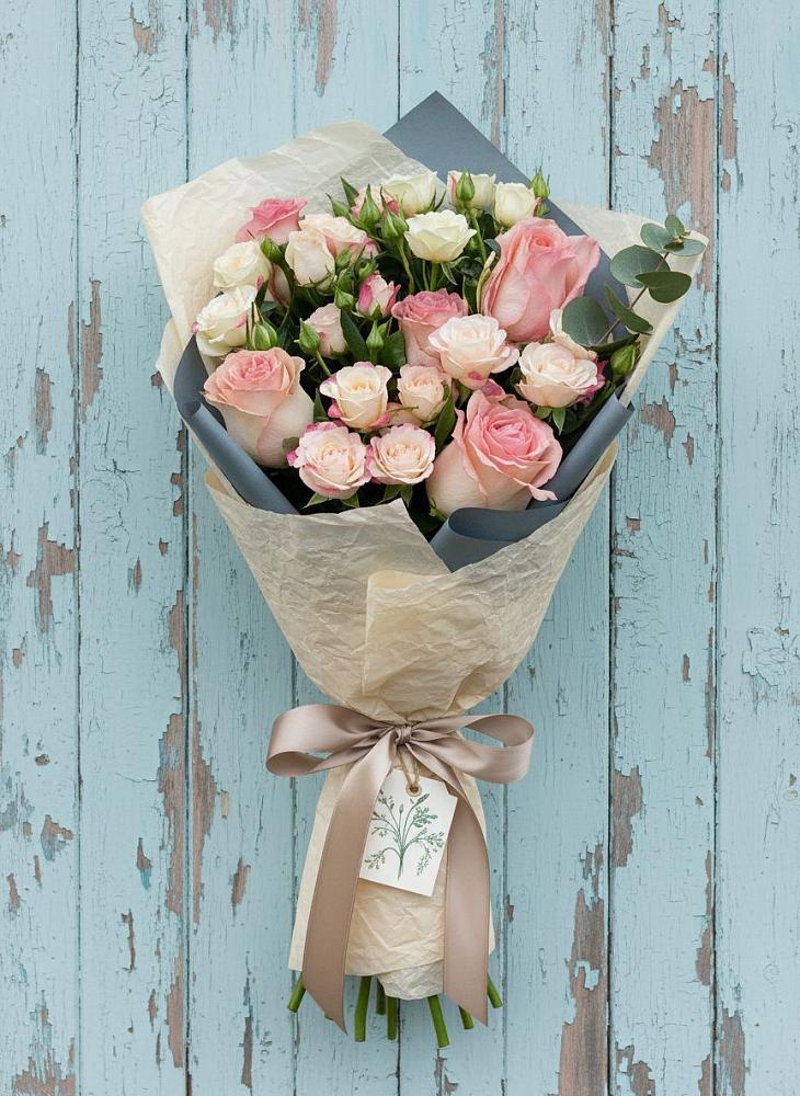 Букет цветов из: Розы в Миасское