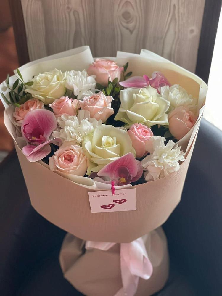 Букет цветов из: Орхидеи, Розы и Гвоздики в Миасское