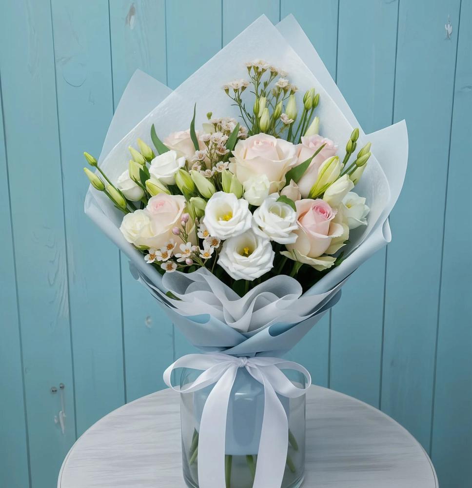 Букет цветов из: Розы и Лизиантусы в Миасское