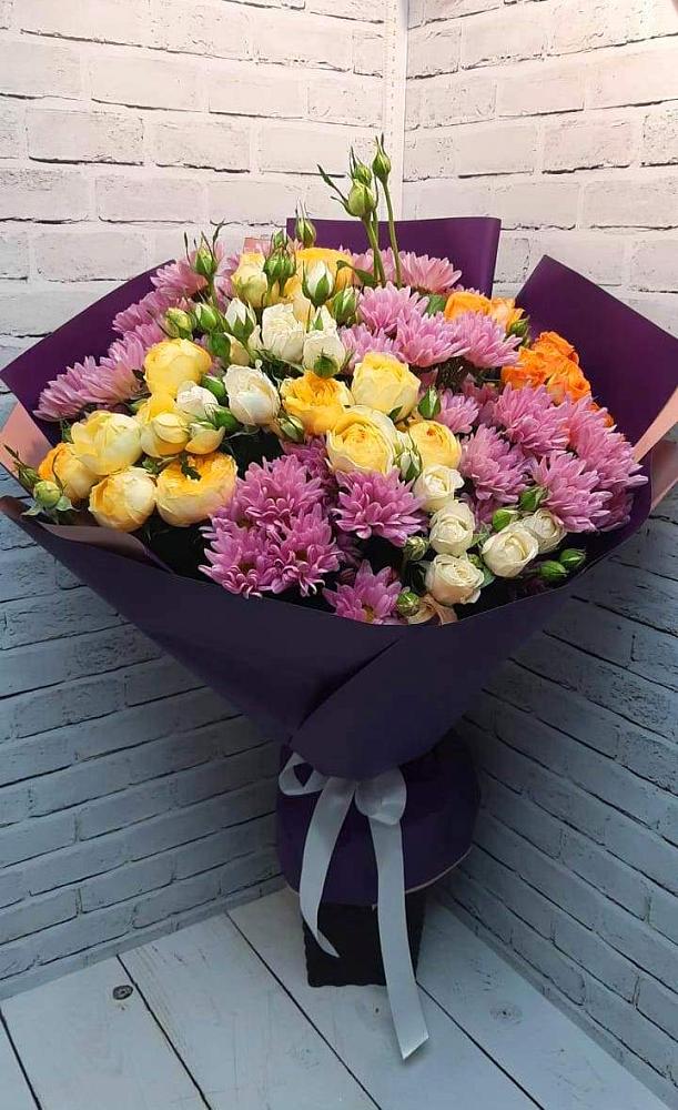 Букет цветов из: Хризантемы и Розы в Миасское