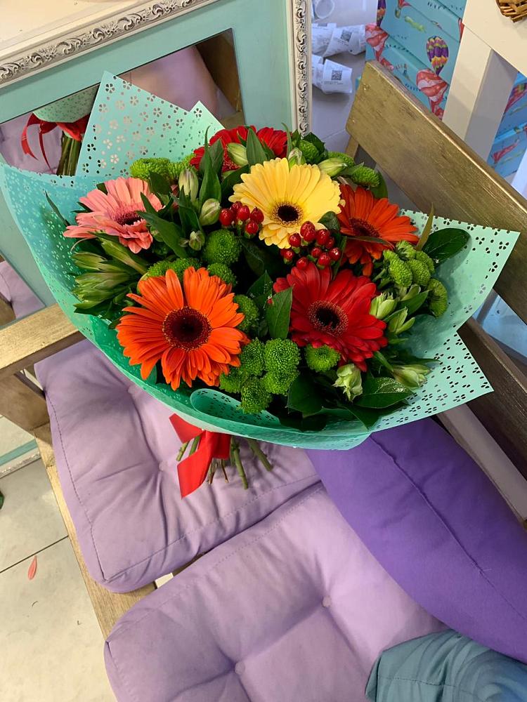 Букет цветов из: Герберы, Хризантемы и Альстромерии в Миасское