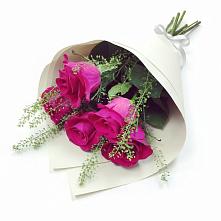 Букет цветов из:  Розы в Миасское