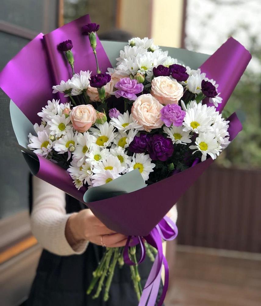 Букет цветов из: Хризантемы, Гвоздики и Розы в Миасское