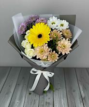 Букет цветов из:  Розы, Герберы и Хризантемы в Миасское