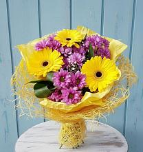 Букет цветов из:  Хризантемы и Герберы в Миасское