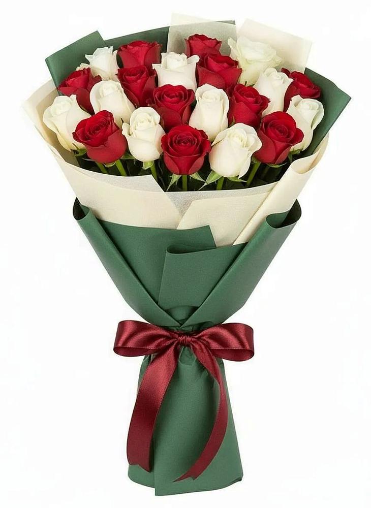 Букет Микс из красных и белых роз в Миасское