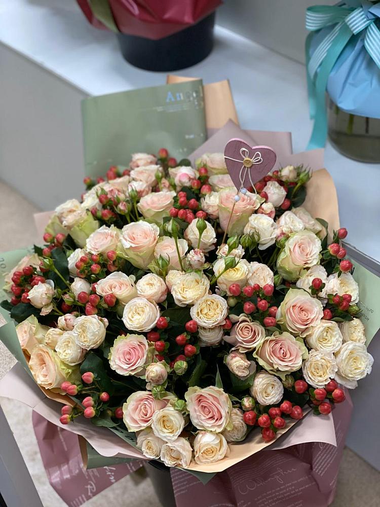 Букет цветов из: Розы в Миасское