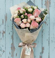 Букет цветов из:  Розы в Миасское