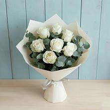 Букет Белые розы в Эвкалипте в Миасское