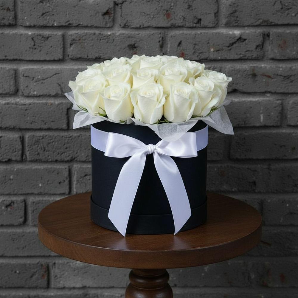 Цветочная композиция из Розы в шляпной коробке в Миасское