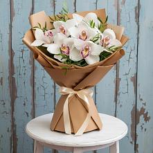 Букет цветов из:  Орхидеи и Розы #REPLACE_PRED# Миасское