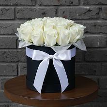 Цветочная композиция из Розы в шляпной коробке в Миасское